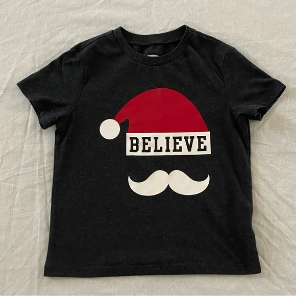 Old Navy Kids Christmas Short Sleeve Tshirt Dark Gray XS - Picture 1 of 2